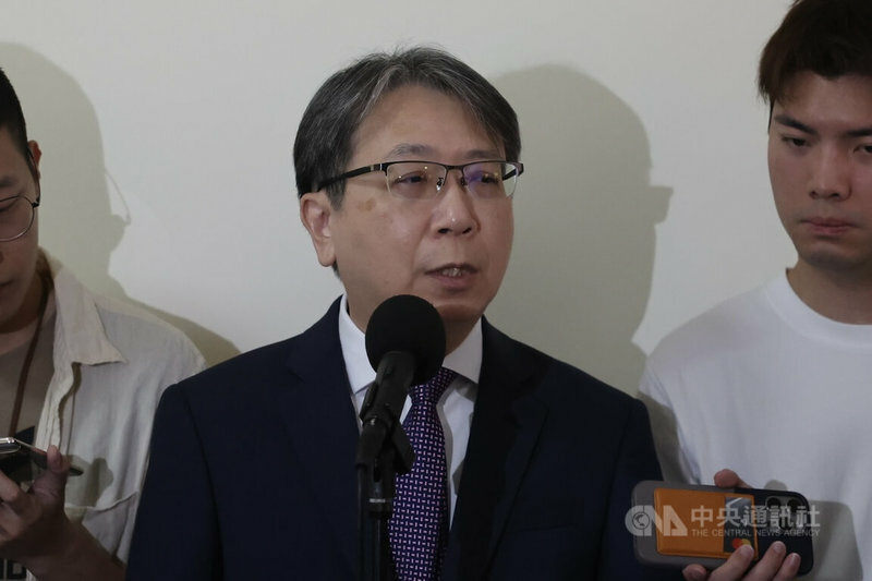 國安局長蔡明彥16日暗指前總統馬英九附和中共統戰論述,引發馬英九基金會執行長蕭旭岑不滿。(中央社)