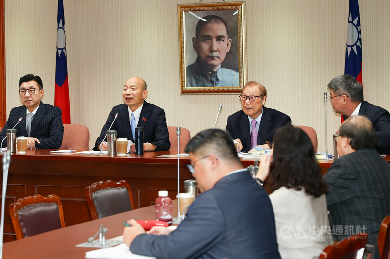 17日的朝野協商一波三折,僅確定要請行政院長卓榮泰到立院進行能源配比專報,其餘案件都擇期再議。(中央社)
