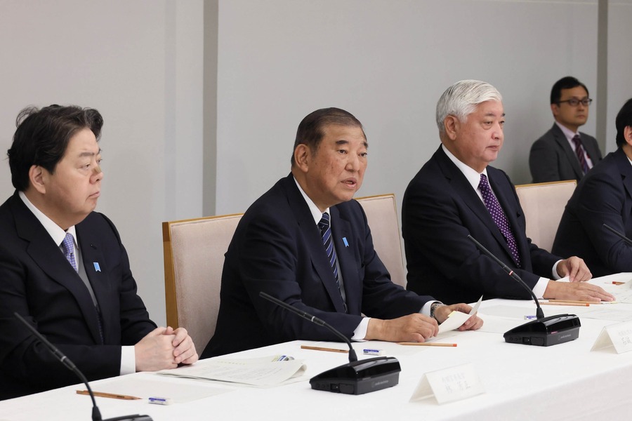 近來日本與東歐等地區的選舉,都有出現最大黨不見得能執政的狀況。圖中為日本首相石破茂。(日本首相官邸粉專)