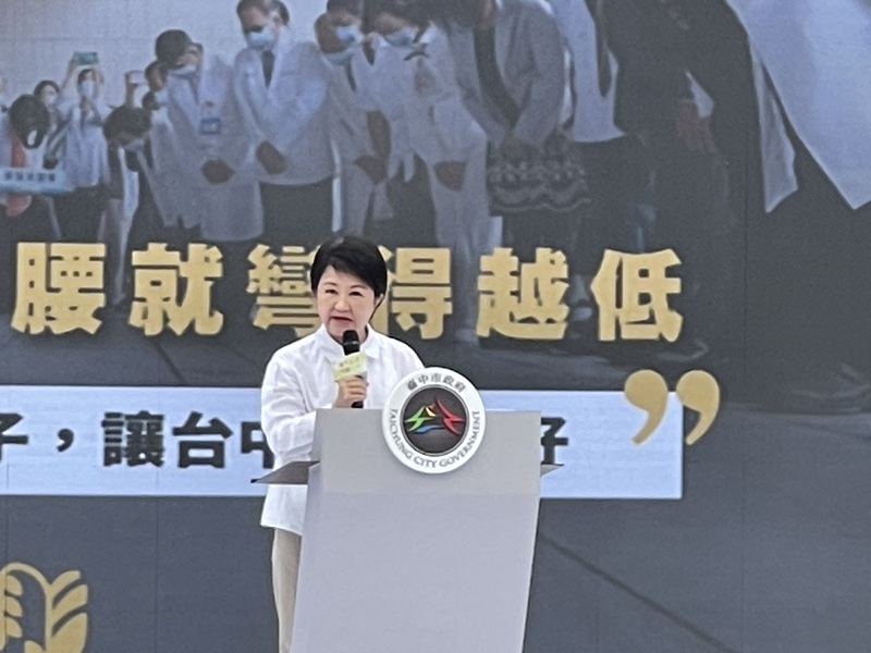 盧秀燕的特色就在她的女性與母性親柔特質,被不少藍營人士視為奪回中央政權的「希望」。(作者提供)