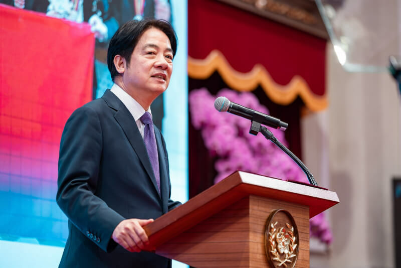 賴總統若真要與韓院長協商,雙方都要維持中立,而背後的政黨也要各退一步。(中央社)