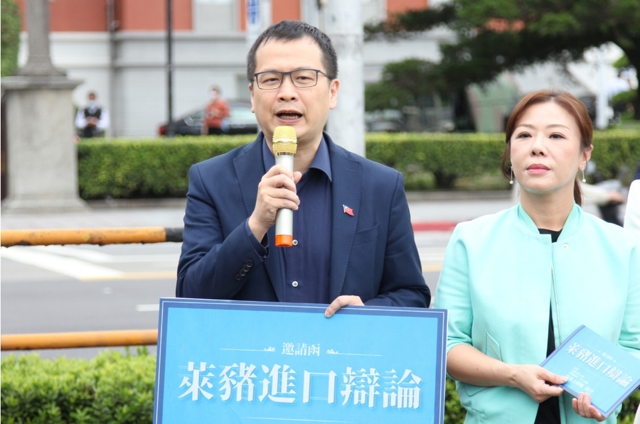 對於綠營推動大罷免,國民黨立委受訪時也相當坦然,強調多數民眾都認知到這是政治鬥爭。圖為羅智強、李彥秀。(李彥秀臉書)