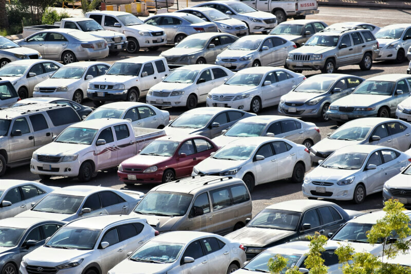 川普將對進口汽車相關生產鏈課徵25%關稅,美國民眾與車商都相當煩惱。(中央社示意圖)