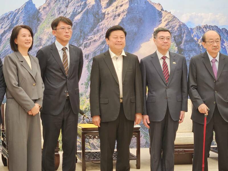 行政院長卓榮泰7日邀請立法院三黨黨團幹部到行政院協商。(Photo by 呂翔禾/台灣醒報)