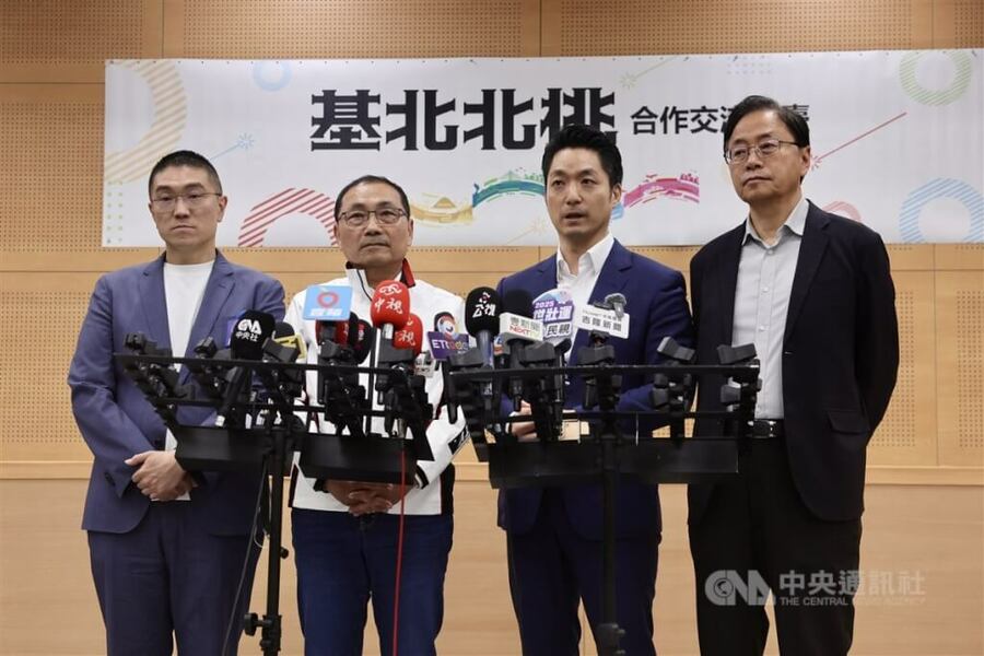 直轄市市長10日齊聚行政院會,反映地方對關稅戰的心聲。(中央社)