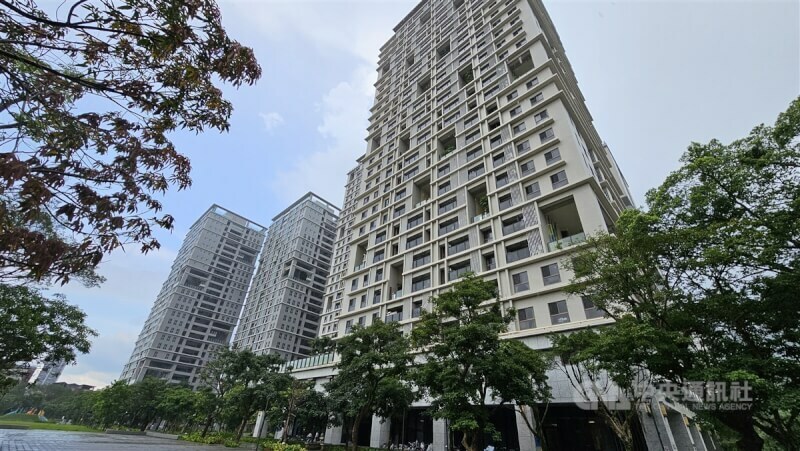 學者10日提醒,內政部《公寓大廈管理條例》內的區權人規定要有所調整,以保障租戶等非區權人的權益。(中央社示意圖)