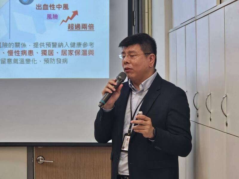 國衛院14日發表研究指出,兩日內大幅度溫度驟升、驟降都會增加中風風險。(Photo by 呂翔禾/台灣醒報)