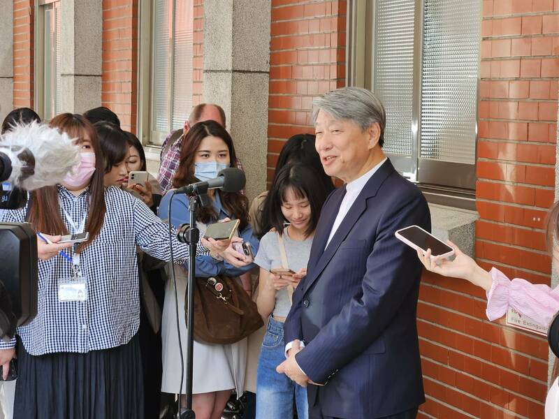 立法院經濟委員會16日邀請國發會主委劉鏡清、經濟部長郭智輝等官員就「因應國際貿易情勢變化,如何協助國內廠商擴大國際市場」進行報告。(Photo by 呂翔禾/台灣醒報)