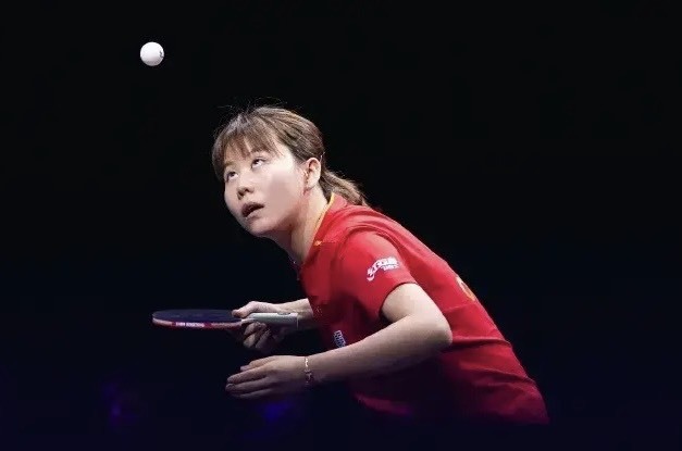 中國女將陳幸同上演大逆轉,擊敗地主好手早田希娜,中國包辦女單四強。(photo from 中國微博截圖)