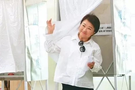 國民黨主席朱立倫昨天懇請台中市長盧秀燕接任下一屆國民黨主席,但盧不參選黨主席的態度至今未變。(網路截圖)