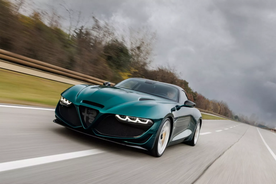 全新Alfa Romeo的 Giulia 向純電靠攏,Quadrifoglio 型有近 1,000 匹馬力。(網路截圖)