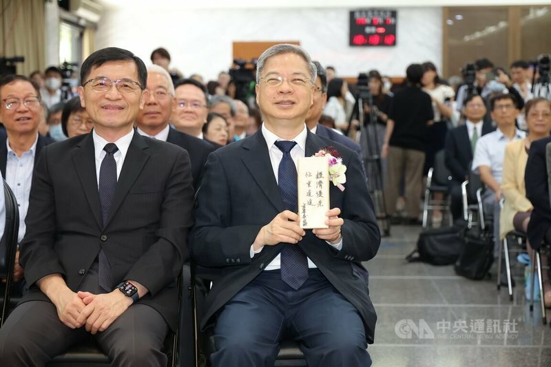 經濟部長龔明鑫1日與產業舉行座談,未來還將前往製造業聚落,與產業進行會談。(中央社示意圖)