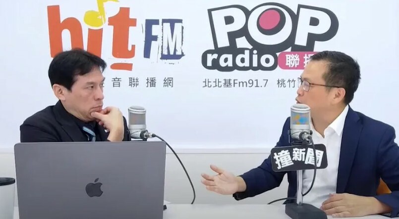 資深媒體人黃暐瀚2日遭國民黨立委羅智強公開批評,背後牽涉立場轉換,還有過去的價值堅持等面向。(直播截圖)
