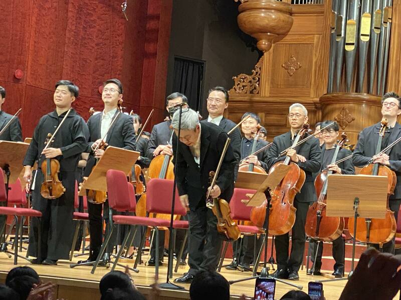 64歲小提家胡乃元(1961-),每年返台精耕細作,連續21年來,為家鄉台灣,留下的精神盛宴。(作者截圖)