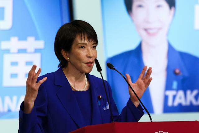 高市早苗自詡為「安倍首相遺願的傳承者」,將延續安倍經濟學(Abenomics)的寬鬆貨幣與擴張財政政策,刺激企業獲利與推升股市。(網路截圖)