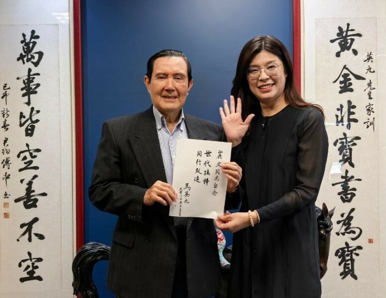 針對國民黨新主席鄭麗文可能面臨的挑戰,學者羅列許多要點提供參考。(鄭麗文臉書)